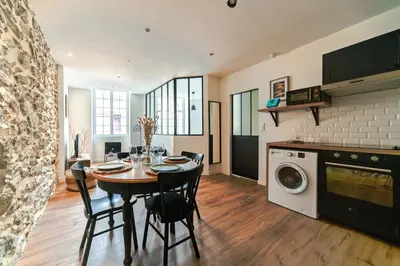 Cuisine ou kitchenette dans l'établissement L'Atelier de la Madeleine - Dax