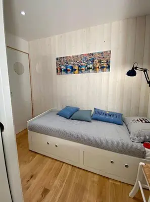 Un ou plusieurs lits dans un hébergement de l'établissement Charme & Nature - 2 chambres, cosy, Lac, Golf, Piscine, Terrasse, Parking, 2 à 5 pers max