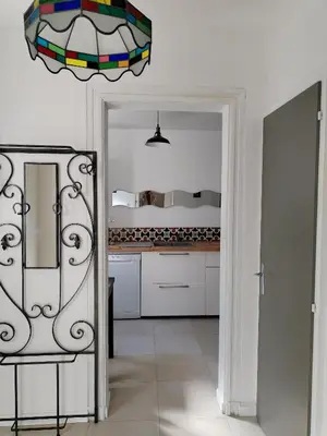Cuisine ou kitchenette dans l'établissement Gîte Villa LORTIN