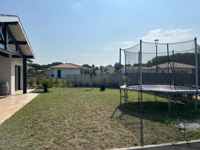 Tennis ou squash au sein de la villa ou à proximité