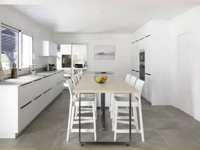 Cuisine ou kitchenette dans l'établissement Villa de luxe avec piscine chauffée, jacuzzi, sauna au cœur de la forêt des Landes - FR-1-791-24
