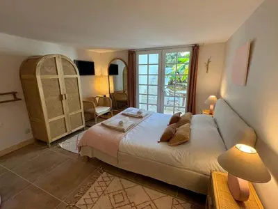 Un ou plusieurs lits dans un hébergement de l'établissement Villa de luxe avec piscine au cœur de Hossegor, proche golf, plage et lac - FR-1-791-9