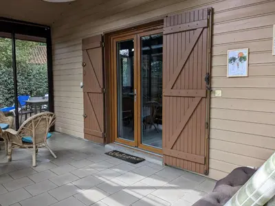 Terrasse ou espace extérieur de l'établissement Biscarrosse Lac Charmante Maison en bois 9 couchages proche lac