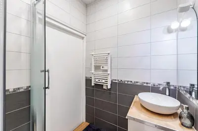 Salle de bains dans l'établissement Appartement cosy tout équipé