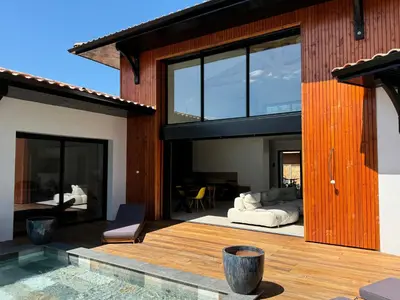 Piscine de l'établissement Villa Luna ou située à proximité