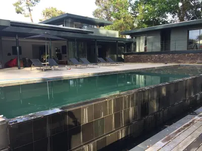 Piscine de l'établissement Villa AMANJANGO SEIGNOSSE-HOSSEGOR ou située à proximité