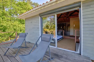 Terrasse ou espace extérieur de l'établissement Villa des Albizzias