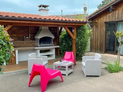 Terrasse ou espace extérieur de l'établissement La maison des glycines