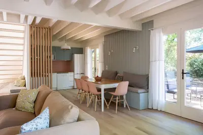 Coin salon dans l'établissement Villa Bellevue - Pyla sur Mer - Proche de la plage