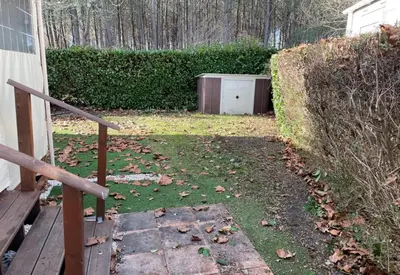 Jardin de l'établissement Location Mobilhome Bahiana 8 personnes Camping 4 étoiles La Réserve Gastes