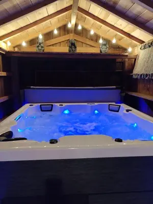 Plan de l'établissement Maison Centre ville avec Jacuzzi