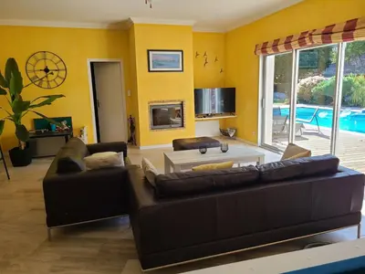 Télévision ou salle de divertissement dans l'établissement Villa Pyla sur mer 10 couchages