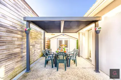 Terrasse ou espace extérieur de l'établissement Biscarrosse Bourg, jolie petite maison pour 4 personnes avec Terrasse et jardin
