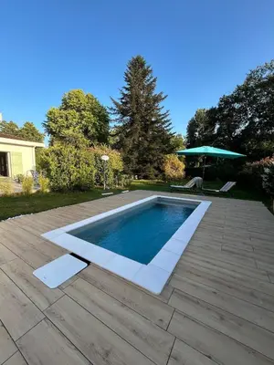 Piscine de l'établissement Studio Cosy des Landes ou située à proximité