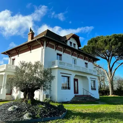 Villa Pomade