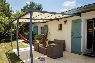 Jardin de l'établissement La Maison Bleue