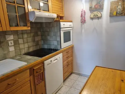 Cuisine ou kitchenette dans l'établissement Spacieux T3 à Seignosse au bord de l'océan avec balcon - FR-1-239-1095