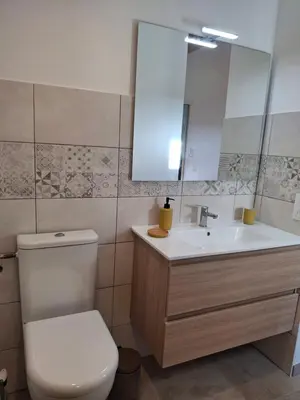 Salle de bains dans l'établissement Havre de paix océan et forêt