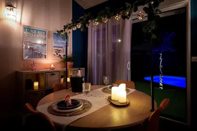 Plan de l'établissement Logement romantique avec jacuzzi privatif