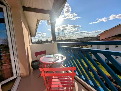 Balcon ou terrasse dans l'établissement Refuge du pilote tout équipé au calme avec balcon