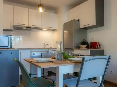 Cuisine ou kitchenette dans l'établissement Apartment Les Berges Landaises-6 by Interhome