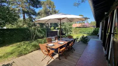 Jardin de l'établissement CAPBRETON. Villa ALAMEAT avec 3 chambres .Climatisation. Wifi gratuit.