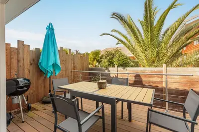 Balcon ou terrasse dans l'établissement Villa Kaino 2 - Climatisée avec piscine