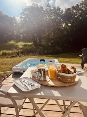 Options de petit-déjeuner proposées aux clients de l'établissement Domaine de Chabrague