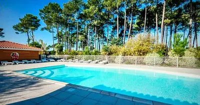 Piscine de l'établissement Charmante villa ou située à proximité