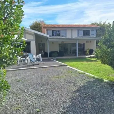 Maison 6 à 8 pers au bord du Lac de Biscarrosse