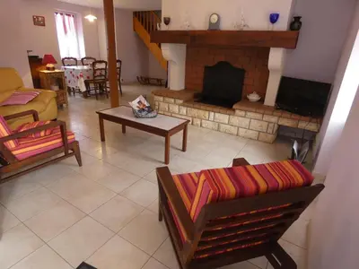 Coin salon dans l'établissement La dugue sud