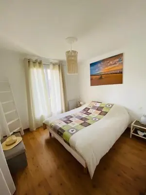 Un ou plusieurs lits dans un hébergement de l'établissement Villa Landaise et sa grande piscine