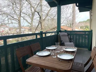 Balcon ou terrasse dans l'établissement Appartement T2 pour 4 pers. - Balcon, Parking - Vieux-Boucau - FR-1-379-179