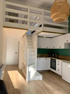 Cuisine ou kitchenette dans l'établissement Appartement cosy au calme - Seignosse Les bourdaines