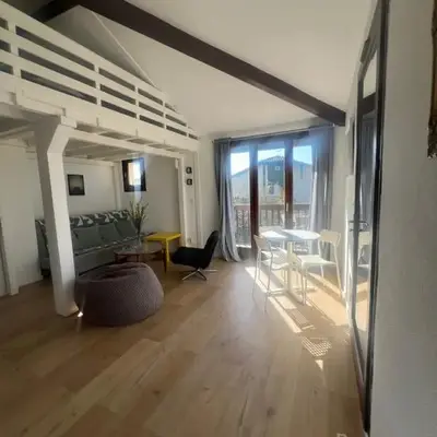 Lovely studio perfect for couples close to beach