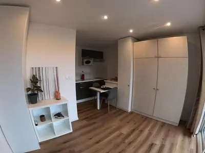 Cuisine ou kitchenette dans l'établissement La villa baie du lac les pins