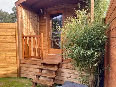 Jardin de l'établissement Roulotte atypique à l'Océan