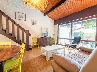 Coin salon dans l'établissement Maisonnette à Mimizan Plage, 6 Pers, Proche Océan, Parking Inclus - FR-1-50-167