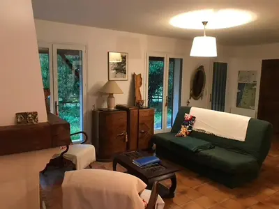 Coin salon dans l'établissement villa chêne liège