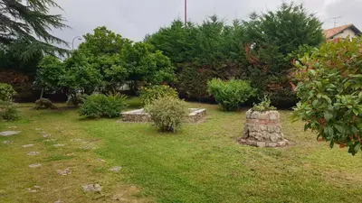 Jardin de l'établissement Grand T3 rénové - Calme Jardin Parking Wifi proche DAX