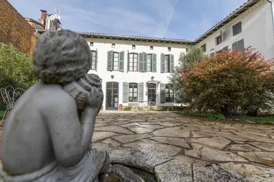 Jardin de l'établissement La Maison d'Augustin