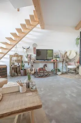 Télévision ou salle de divertissement dans l'établissement Modern Villa Close to Beach