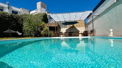Piscine de l'établissement Villa TIKI BAR piscine chauffée 4 chambres ou située à proximité