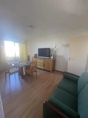 Télévision ou salle de divertissement dans l'établissement Appartement T3 2ème étage