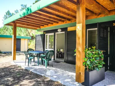 Terrasse ou espace extérieur de l'établissement Village Vacances Les Genêts