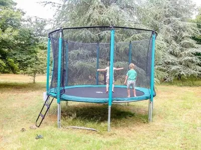 Aire de jeux pour enfants de l'établissement Grande demeure familiale
