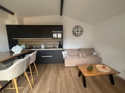 Cuisine ou kitchenette dans l'établissement DACSE-VILLAGE - Gite 01