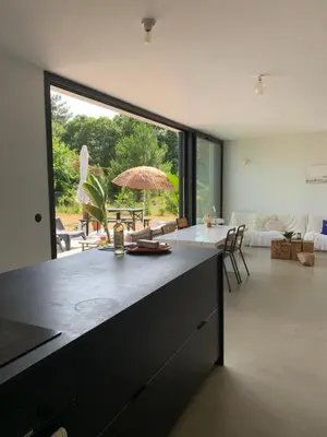 Coin salon dans l'établissement Maison familiale