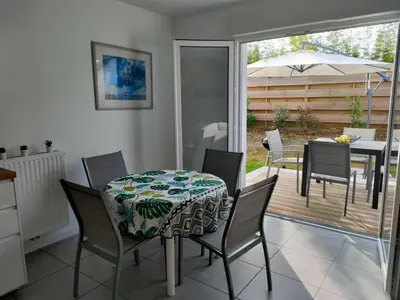 Terrasse ou espace extérieur de l'établissement Lou Cantoun Villa neuve 6 à 8 personnes