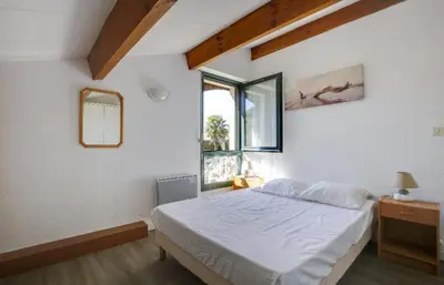 Un ou plusieurs lits dans un hébergement de l'établissement Lac Biscarrosse à 500m ! Belle maison 5 couchages